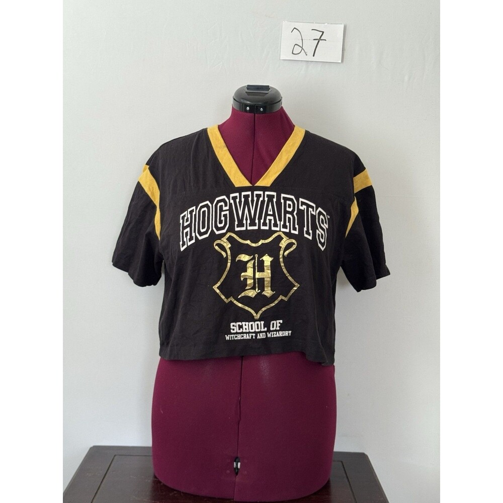 Harry Potter Hogwarts Cropped Jersey Tee XL Black Gold Wizarding World V Neck